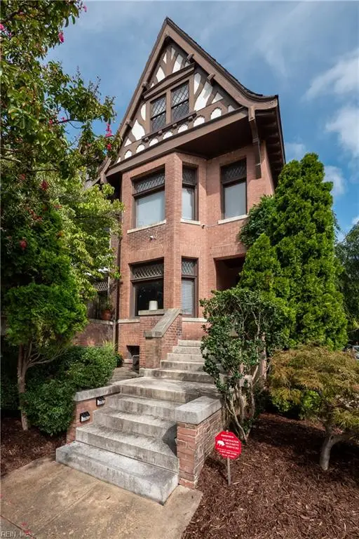 406 Mowbray Arch, Norfolk, VA 23507 - #1