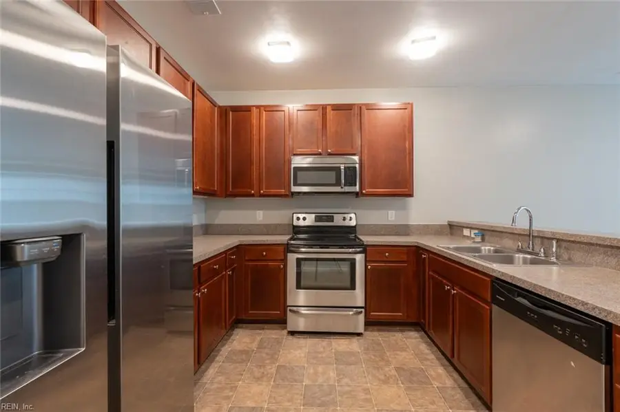 4332 Hillingdon Bend #104, Chesapeake, VA 23321 - #2