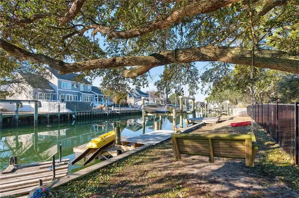 2905 Lynnhaven Drive, Virginia Beach, VA 23451