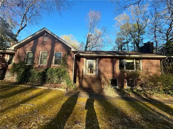 656 Pinetree Drive Drive, Virginia Beach, VA 23452