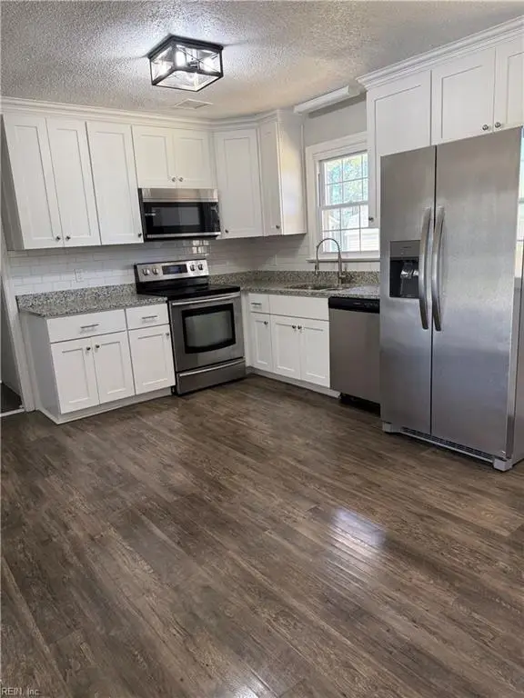 205 Kalmar Drive, Chesapeake, VA 23320 - #2