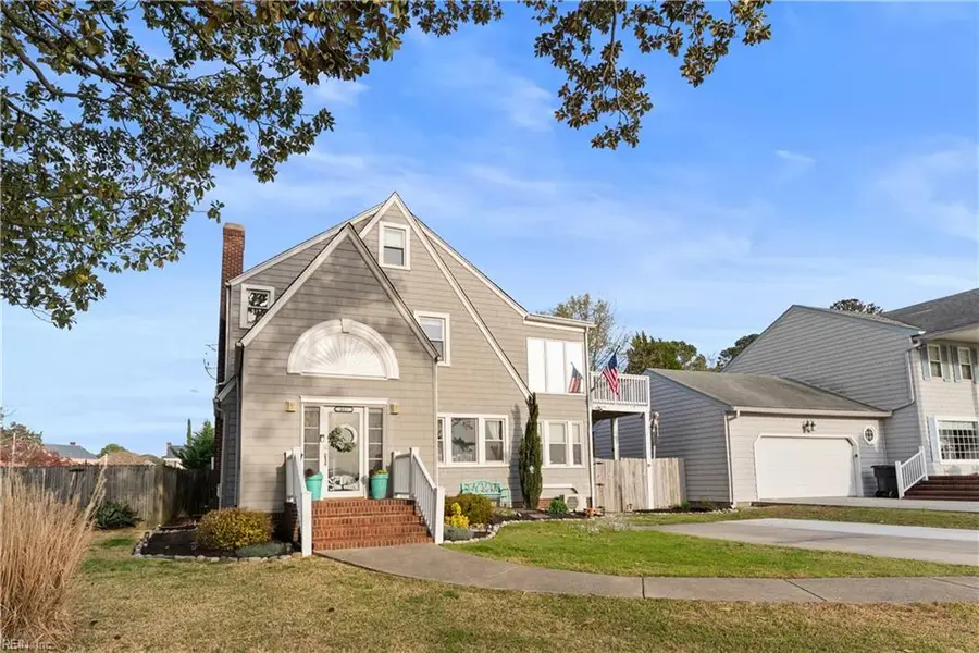 401 Riverside Drive, Portsmouth, VA 23707 - #3