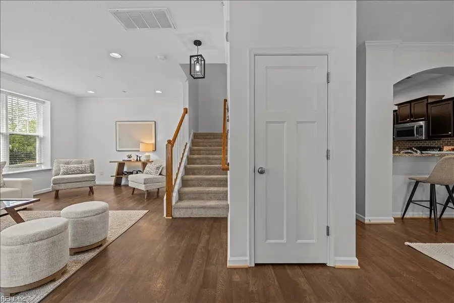 8118 Ships Crossing Road, Norfolk, VA 23518 - #3