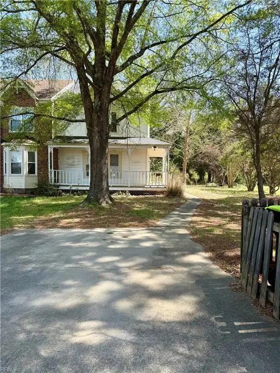 2118 Queen Annes Court, Carrollton, VA 23314 - #1