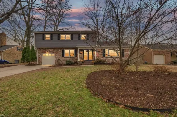 208 Shifting Log Drive, Hampton, VA 23669