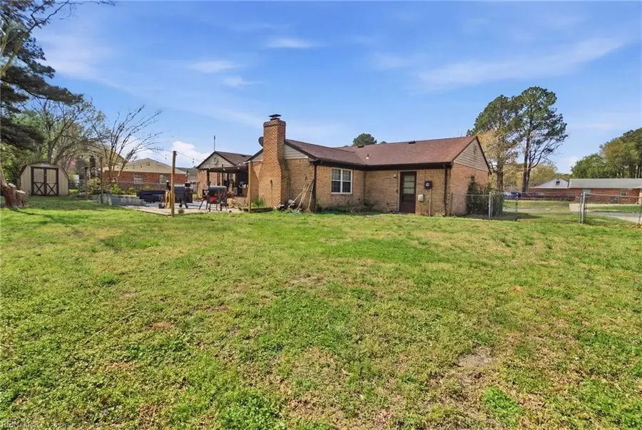 505 Scarborough Drive, Chesapeake, VA 23322 - #2