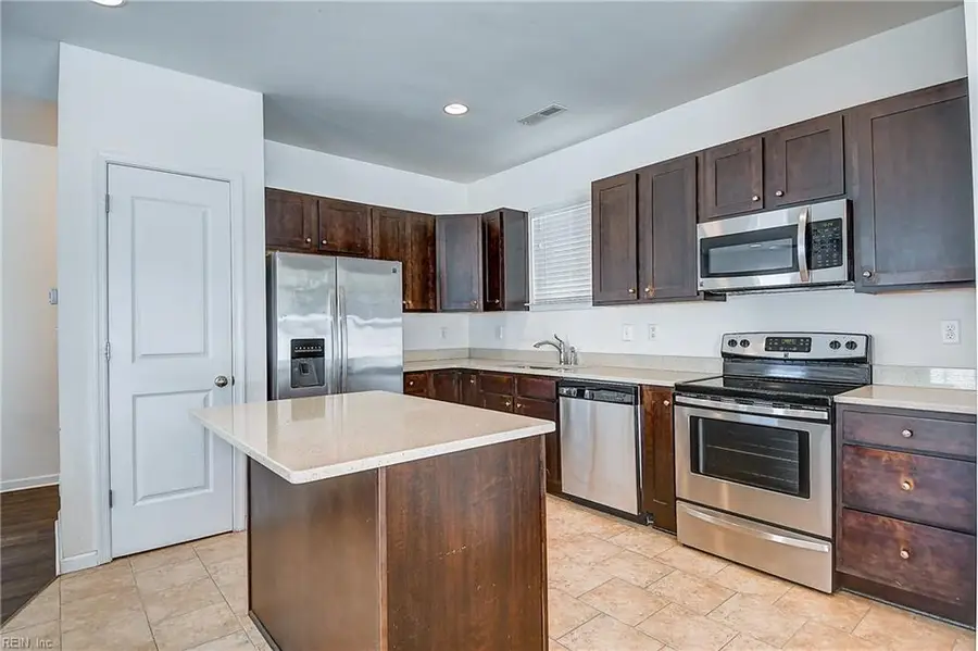 821 Stacey Place, Chesapeake, VA 23320 - #3
