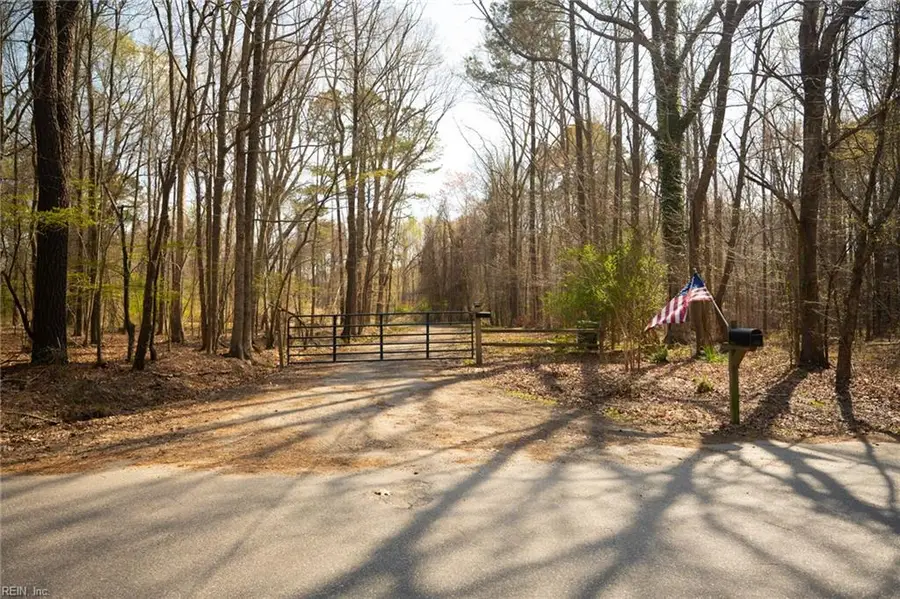 947 Owls Creek Lane, Virginia Beach, VA 23451 - #2