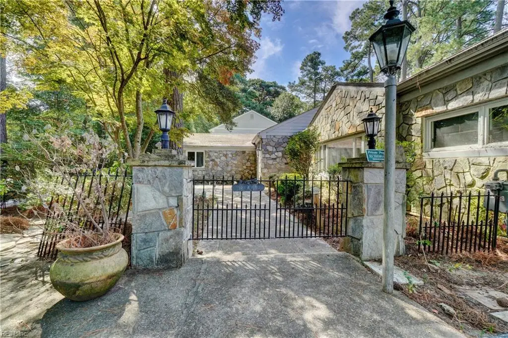 4305 Manchester Road, Portsmouth, VA 23703 - #1