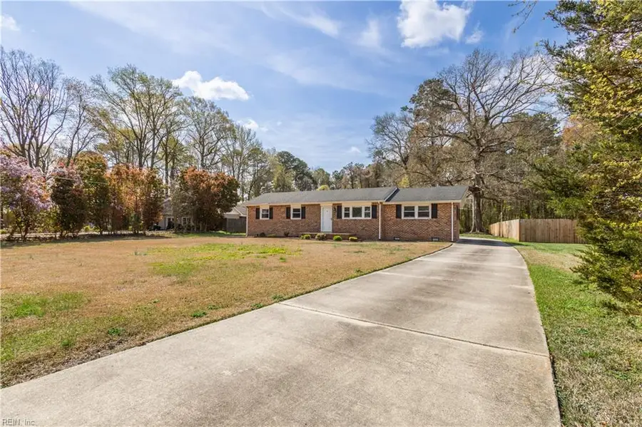 205 Frank Drive, Chesapeake, VA 23322 - #2