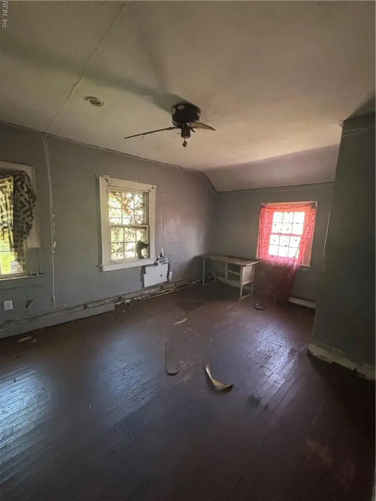 19 Burtis Street, Portsmouth, VA 23702 - #3