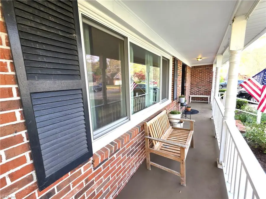 420 Woodberry Drive, Chesapeake, VA 23322 - #3