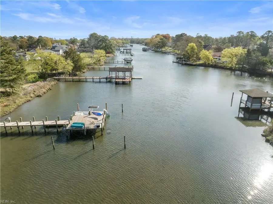 44 River Road, Poquoson, VA 23662 - #2