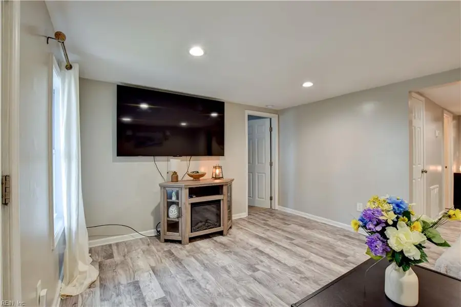 1717 Sparrow Road, Chesapeake, VA 23320 - #2