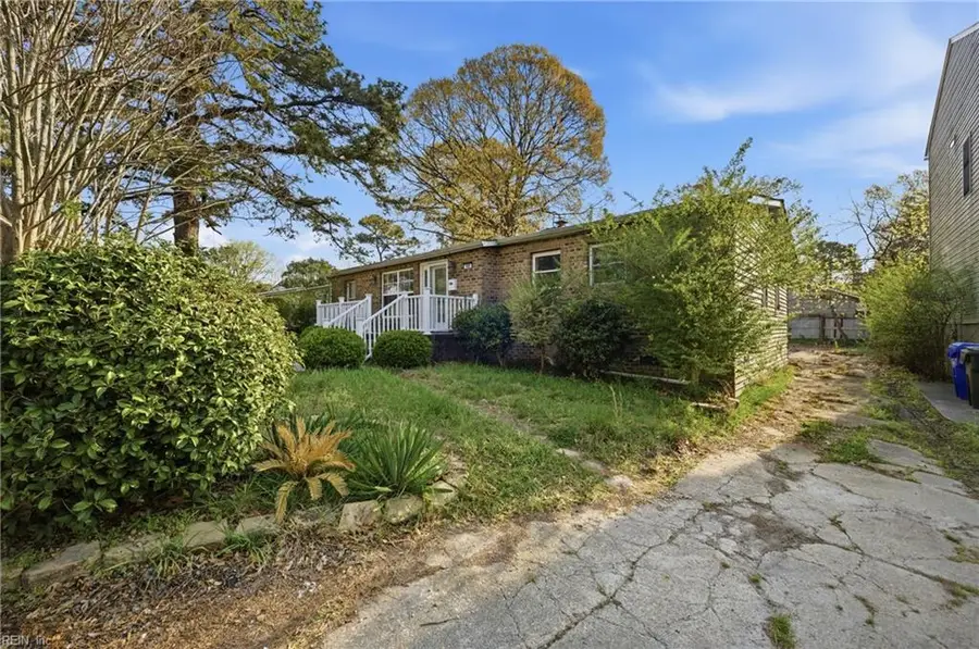 808 Pine Harbor Drive, Norfolk, VA 23502 - #3