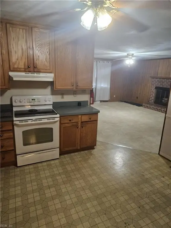 305 Providence Road, Chesapeake, VA 23325 - #3