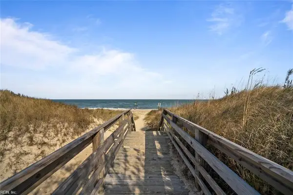 1600 E Ocean View Avenue #J, Norfolk, VA 23503