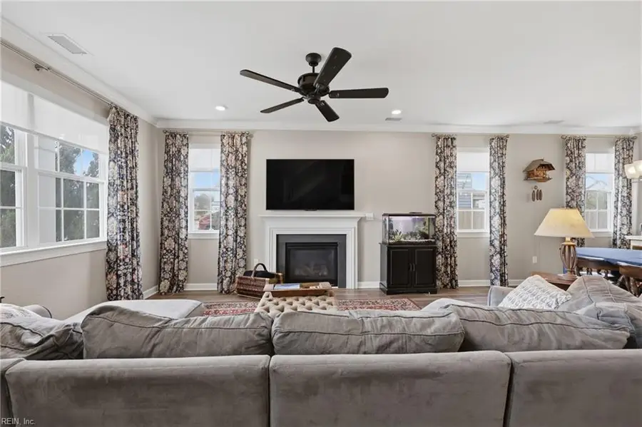 661 Middleton Way, Chesapeake, VA 23322 - #2