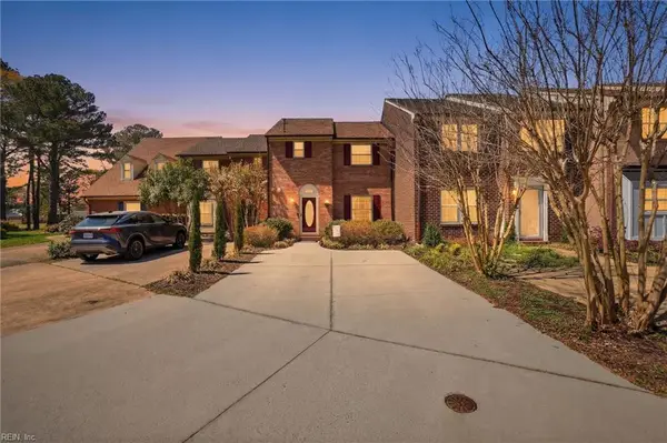 925 Poquoson Circle, Virginia Beach, VA 23452