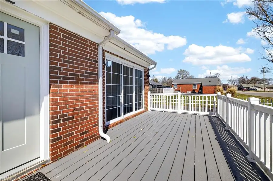 112 S 2nd Street, Hampton, VA 23664 - #2