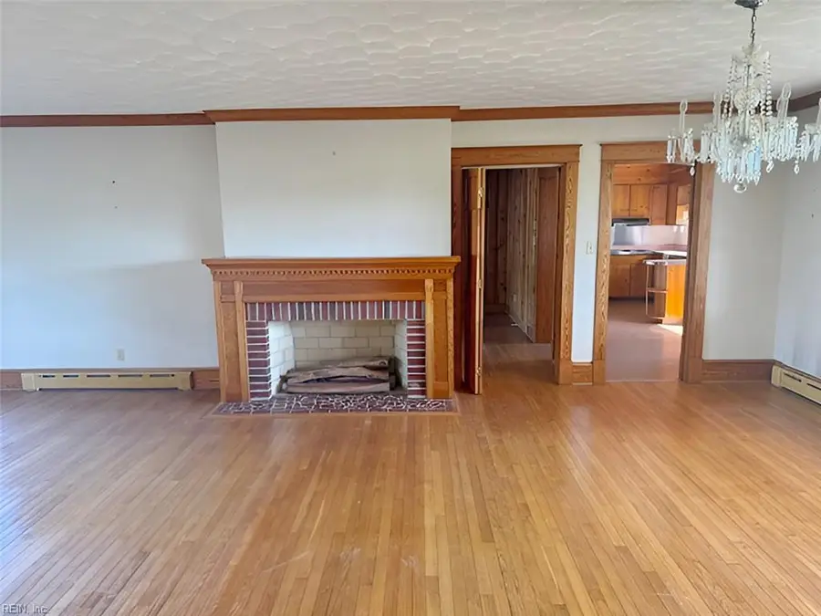 121 Circle Drive, Port Haywood, VA 23138 - #2