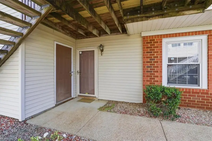 5041 Gatehouse Way, Virginia Beach, VA 23455 - #2