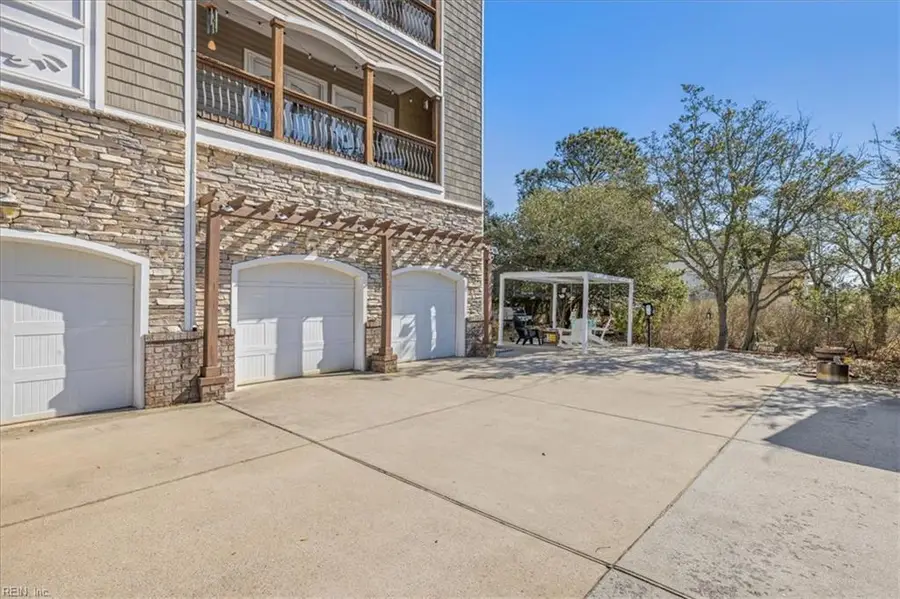 9512 14th Bay Street, Norfolk, VA 23518 - #2