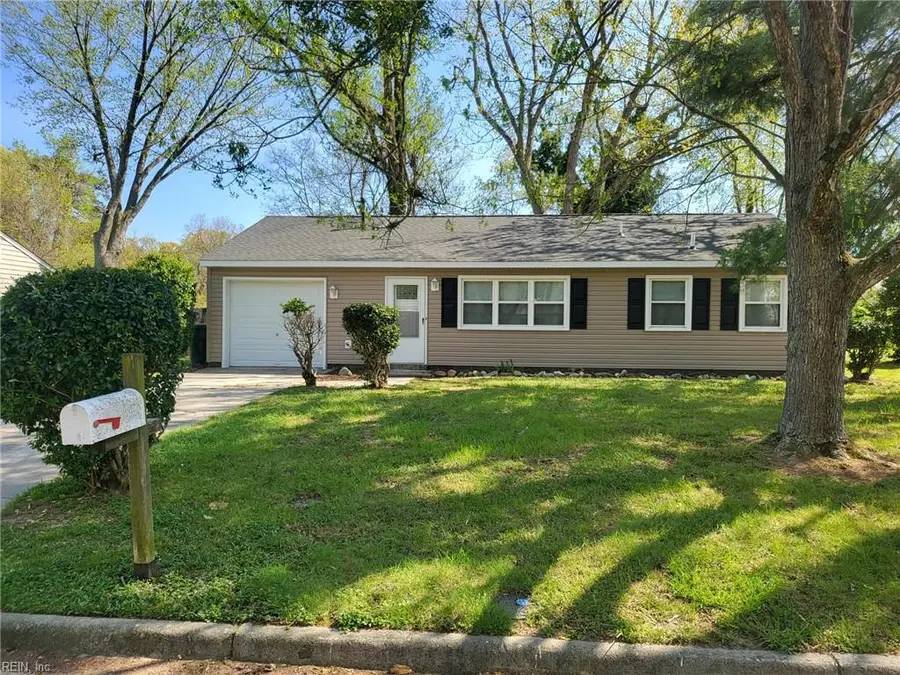 120 Schooner Drive, Newport News, VA 23602 - #2