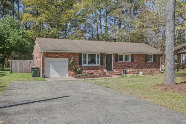 205 Old Lakeside Drive, Yorktown, VA 23692