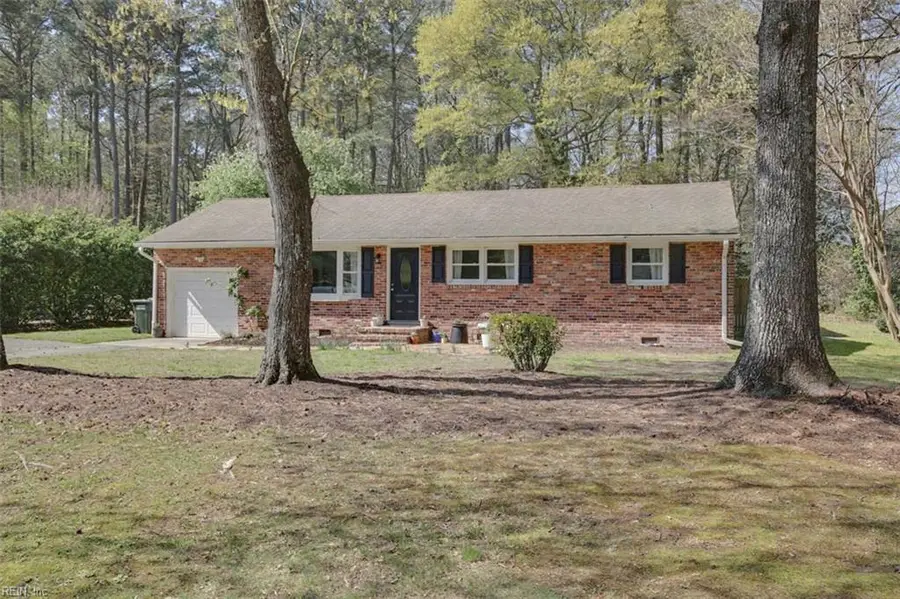 205 Old Lakeside Drive, Yorktown, VA 23692 - #3