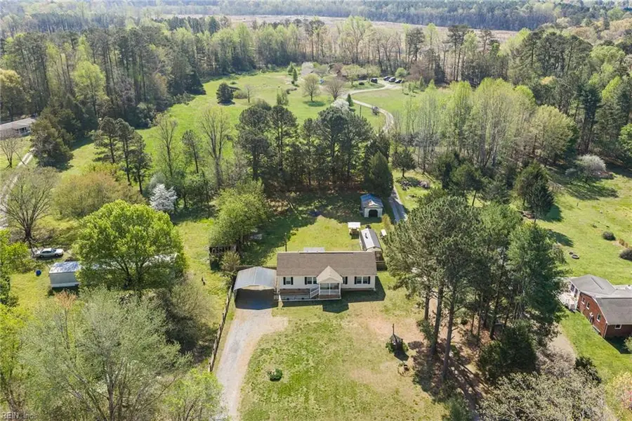 9825 Woods Cross Road, Gloucester, VA 23061 - #2
