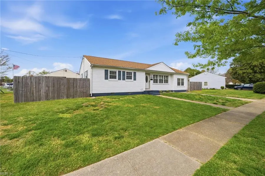 8455 Capeview Avenue, Norfolk, VA 23503 - #2