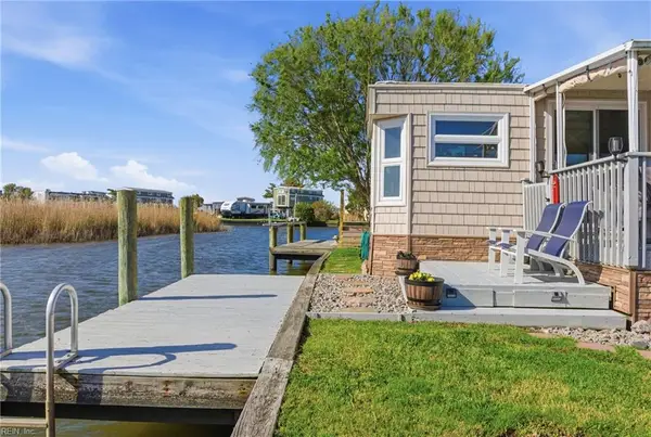 3665 Sandpiper Road #92, Virginia Beach, VA 23456