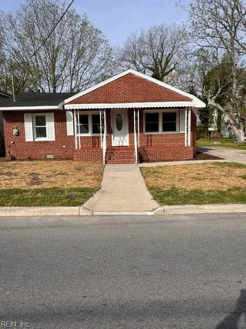 129 S 6th Street, Suffolk, VA 23434 - #2