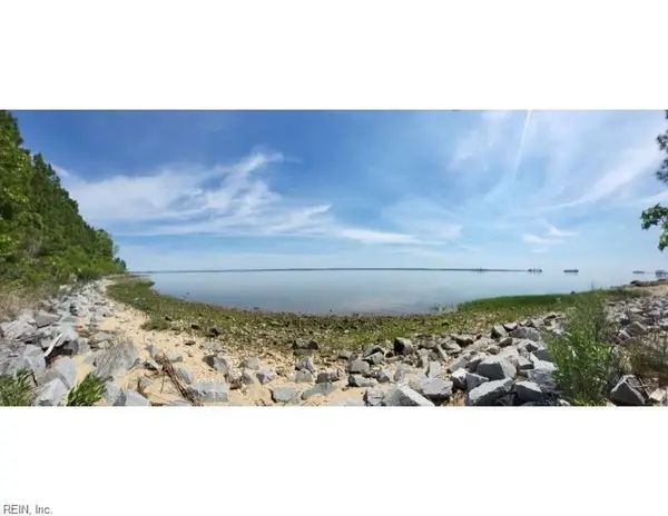 283 Lawnes Neck Drive, Smithfield, VA 23430