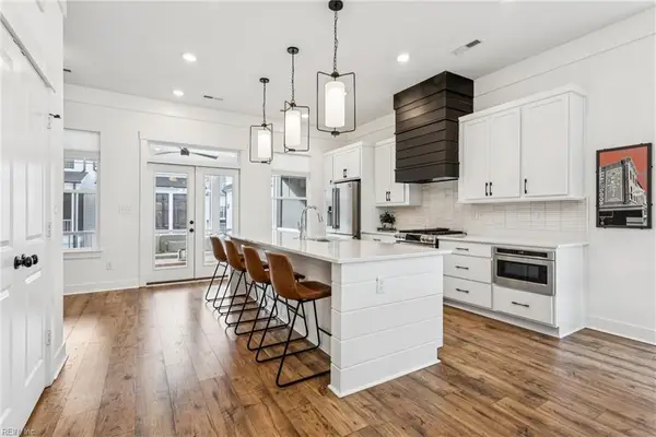 909 Douglas Eley Lane, Chesapeake, VA 23322