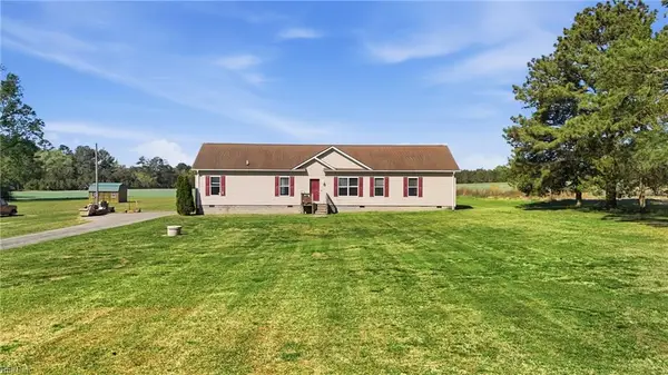 22300 Medicine Springs Road, Courtland, VA 23837