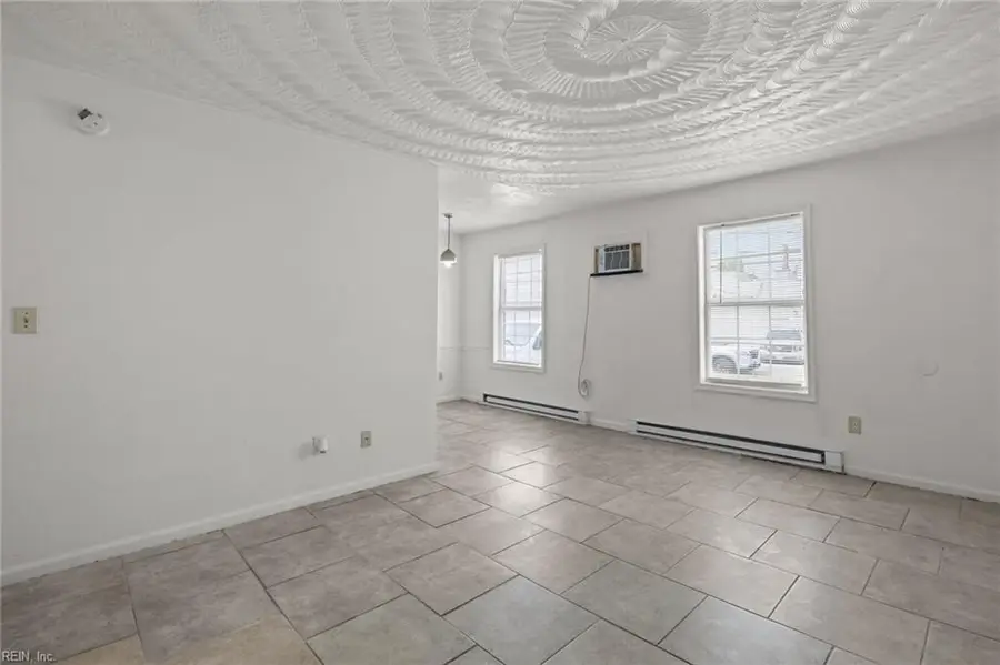 712 Roswell Avenue, Norfolk, VA 23504 - #3