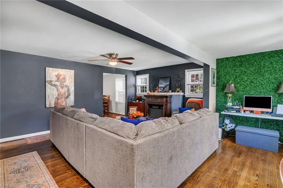 124 Cambridge Place, Hampton, VA 23669 - #3