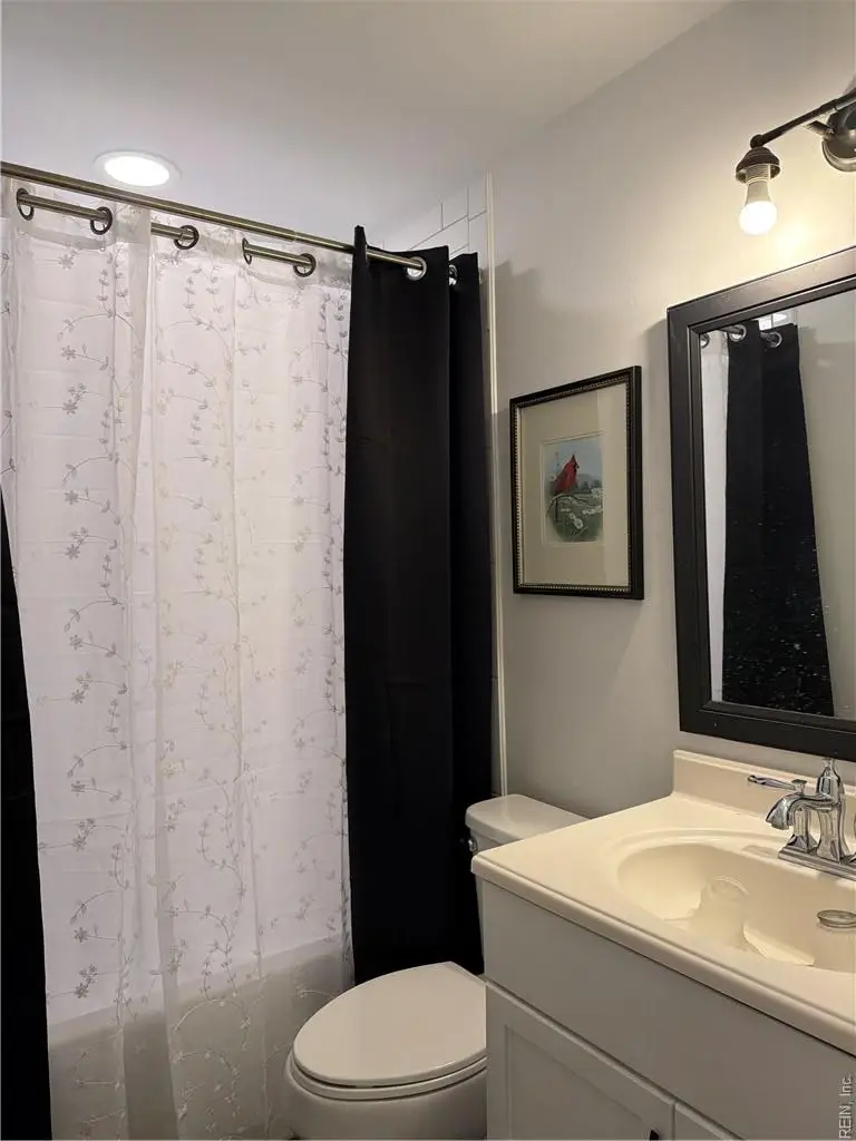 8331 Circle Drive, Hayes, VA 23072 - #3