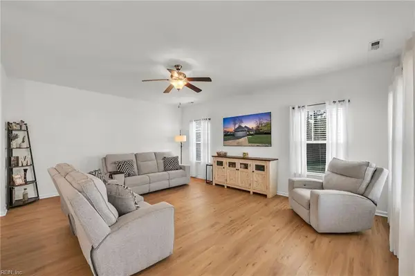 103 S Heritage Tree Manor, Moyock, NC 27958