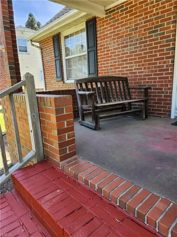 20 Greenbrier Road, Portsmouth, VA 23707 - #2