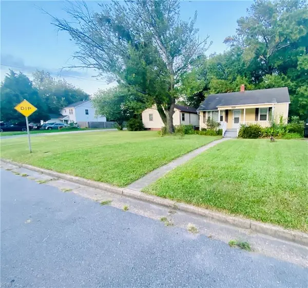 1305 Hoover Avenue, Chesapeake, VA 23324