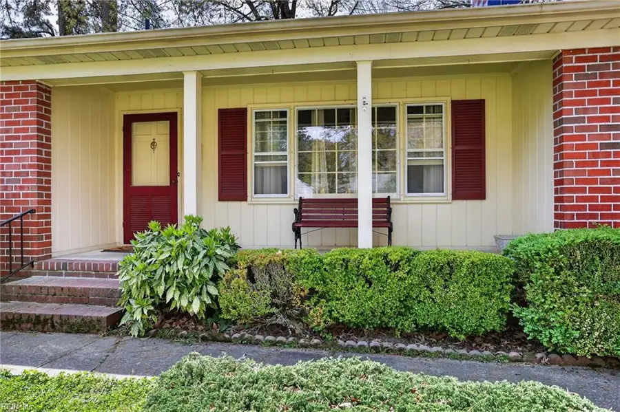 21 Cornwallis Place, Newport News, VA 23608 - #2