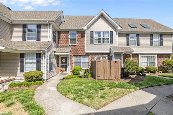 1816 Willow Point Arch, Chesapeake, VA 23322