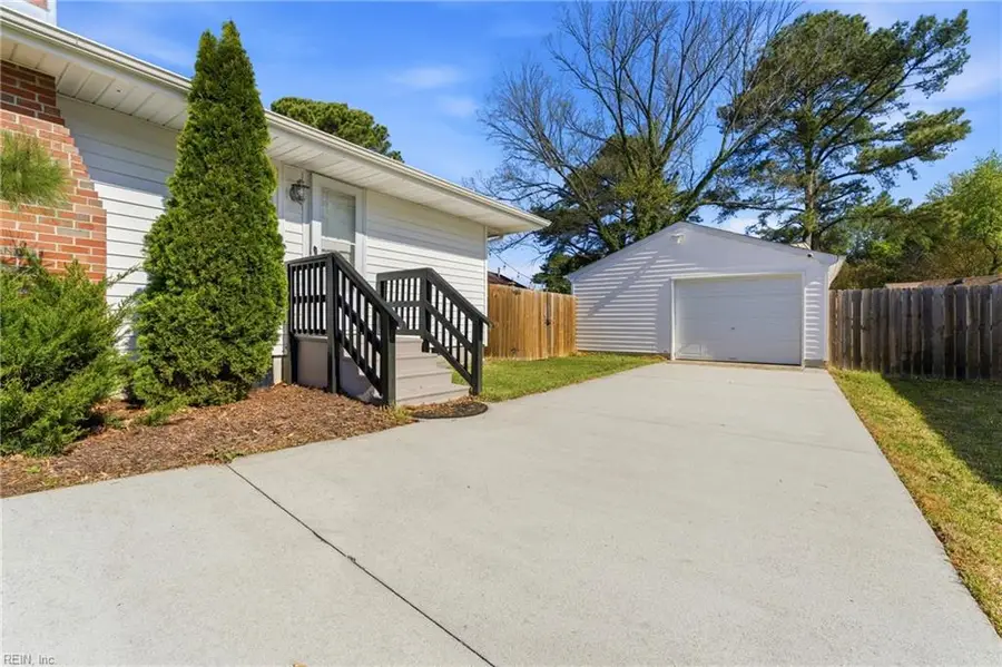 1000 Sherry Avenue, Virginia Beach, VA 23464 - #2