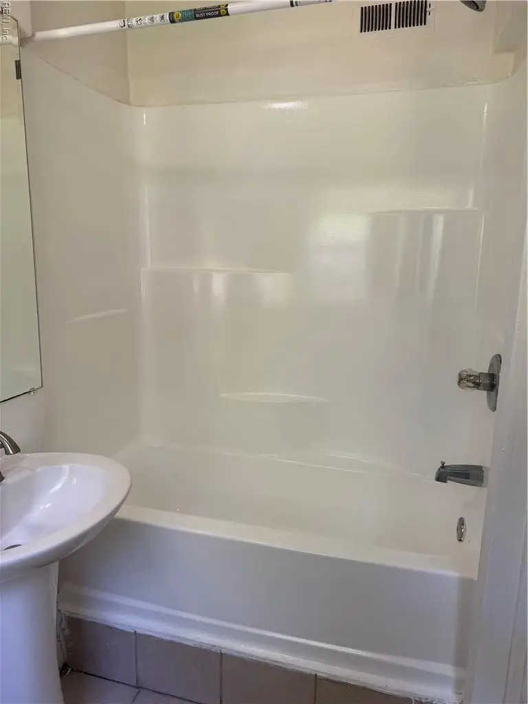 535 Greenbriar Avenue, Hampton, VA 23669 - #2