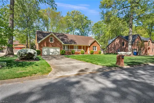 1017 Winchester Way, Chesapeake, VA 23320