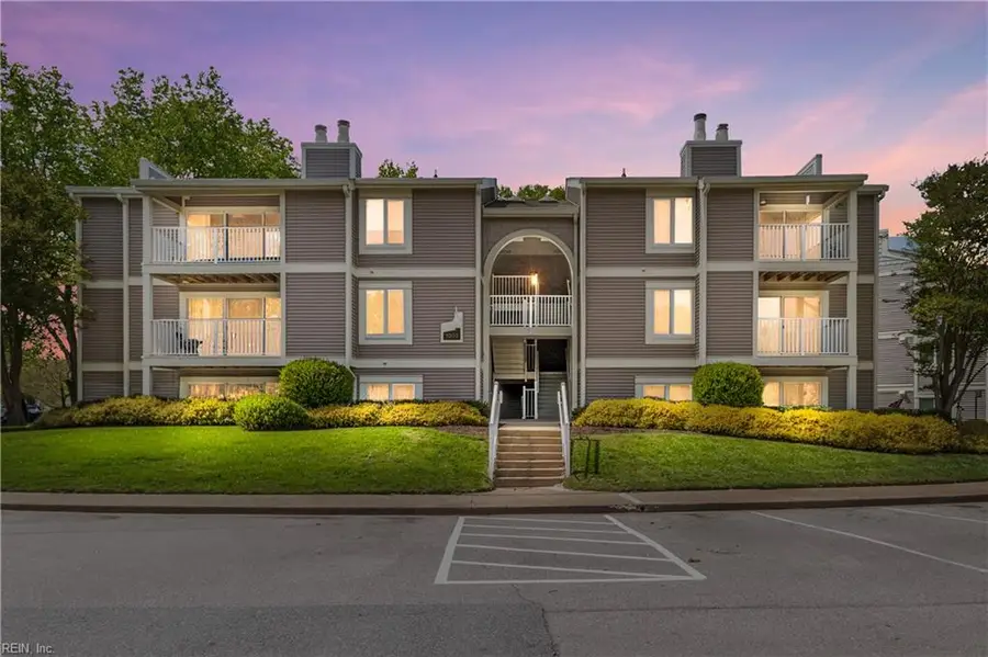 1005 Autumn Woods Lane #108, Virginia Beach, VA 23454 - #2