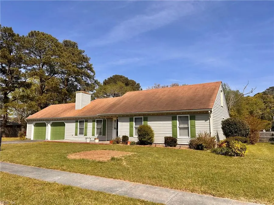 517 N Hills Drive, Chesapeake, VA 23320 - #2